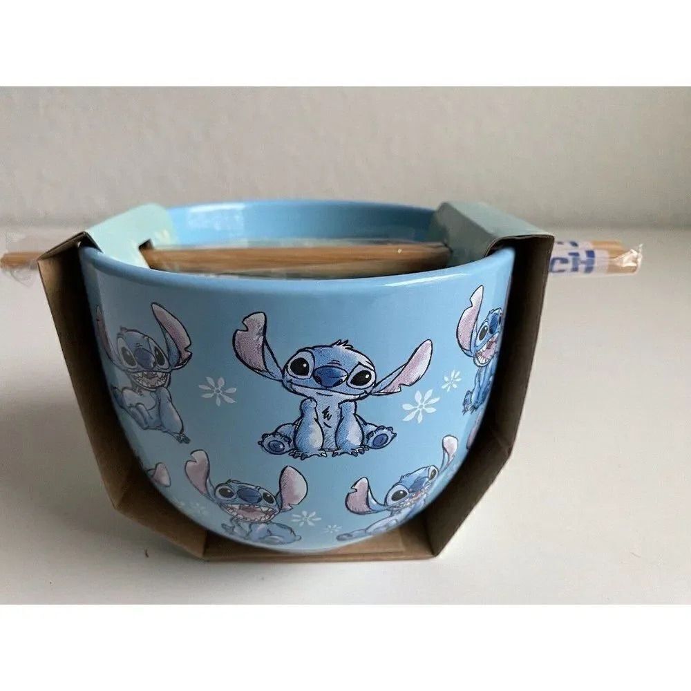 Disney Lilo And Stitch Floral  Ramen Ceramic Bowl With Chopsticks‎ 20 Oz NEW